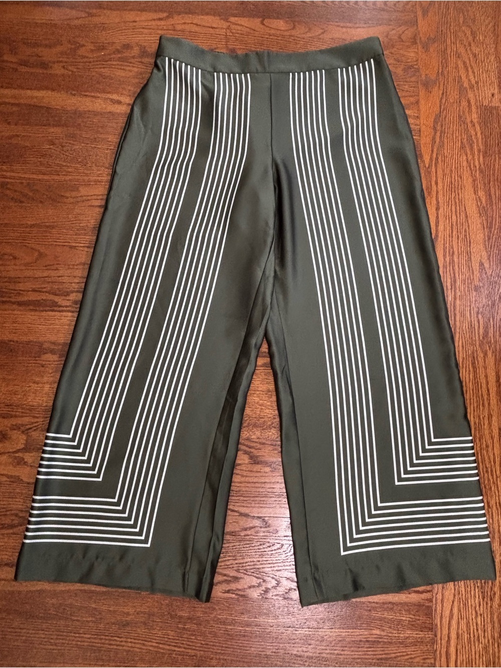 LOFT Olive Green Wide-Leg Pants - matching top available in M Petite